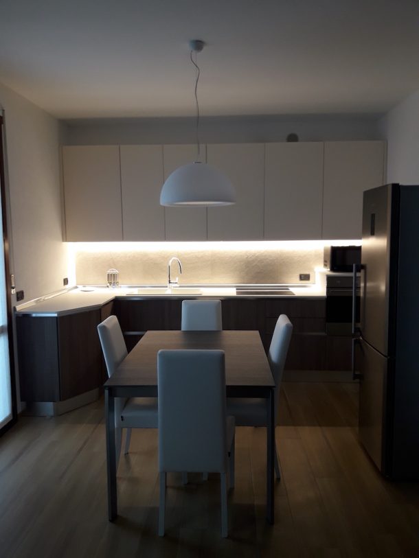 strip led per illuminare la casa