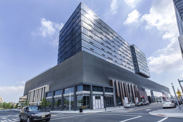 Complesso Hudson Lights a Manhattan. Facciate in Neolith