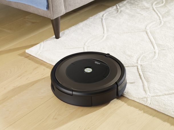 l’aspirapolvere Roomba 896 di iRobot