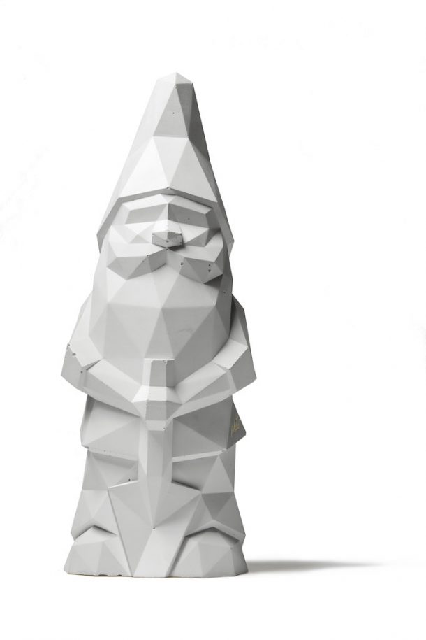 Nino, il nano di design da giardino in cemento