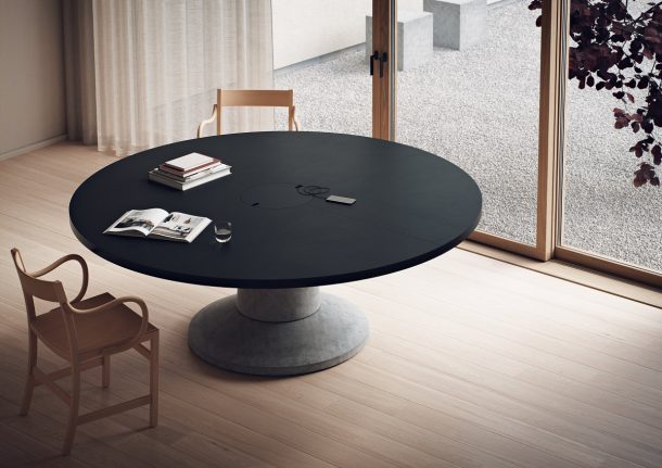 colossus, tavolo massproductions