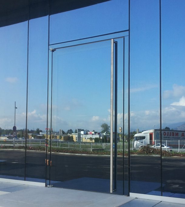 L'uso in architettura del Il nastro biadesivo 3M VHB