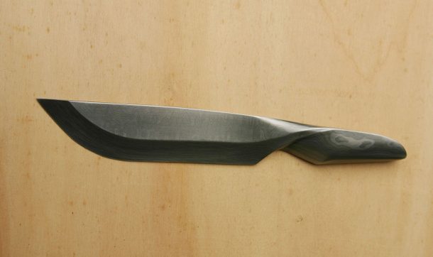 Il coltello da sashimi Infinit.oo in acciaio damascato