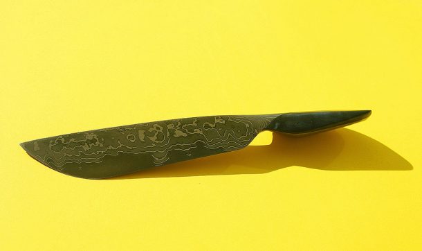 Il coltello da sashimi Infinit.oo in acciaio damascato