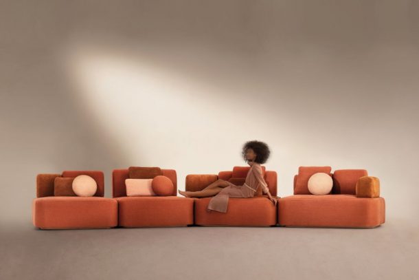 Patricia Anastassiadis, Artefacto