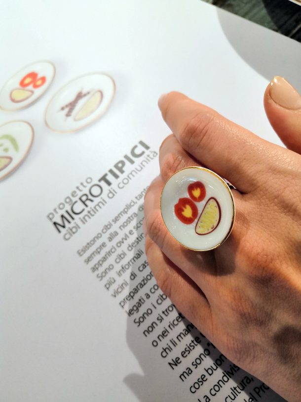 Porcellane della collezione MICROTIPICI