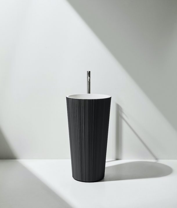 Le nuove finiture metalliche nell'arredobagno di antoniolupi