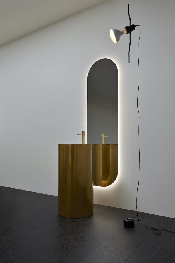 Le nuove finiture metalliche nell'arredobagno di antoniolupi