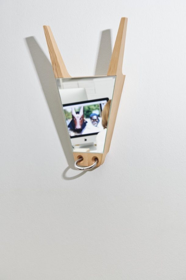 Lo specchio Boès disegnato da Giulio Iacchetti