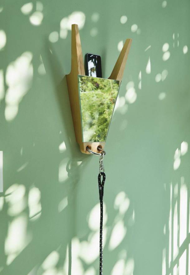 Lo specchio Boès disegnato da Giulio Iacchetti