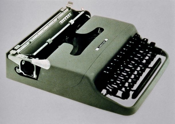macchina per scrivere Lettera 22