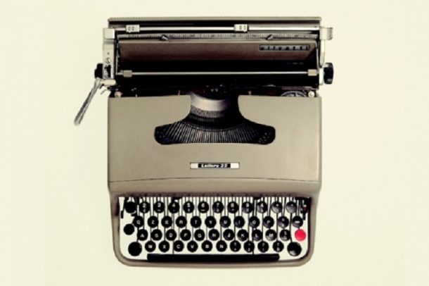 macchina per scrivere Lettera 22