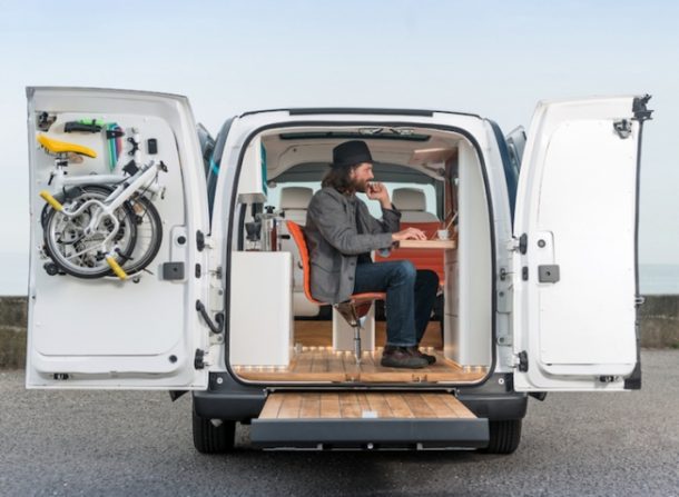 Caravan NV 350 office pod concept di Nissan