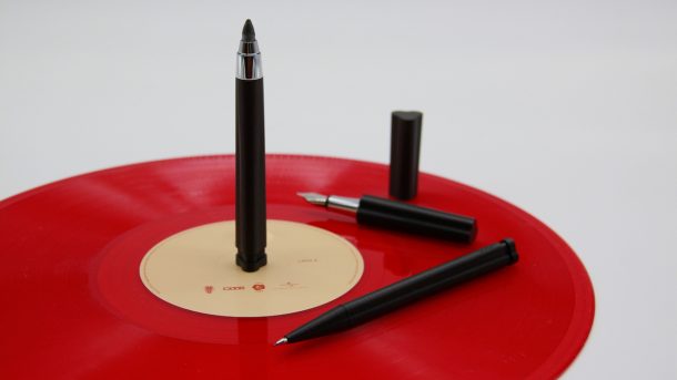 CENTO3: il set da scrittura disegnato da Achille Castiglioni e Gianfranco Cavaglià nel 2001