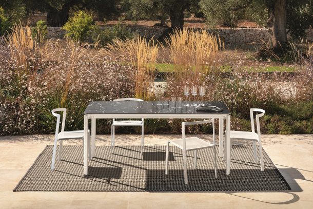 tavoli da esterno di design