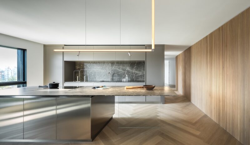 il sistema The Glowing Track di Flos Architectural