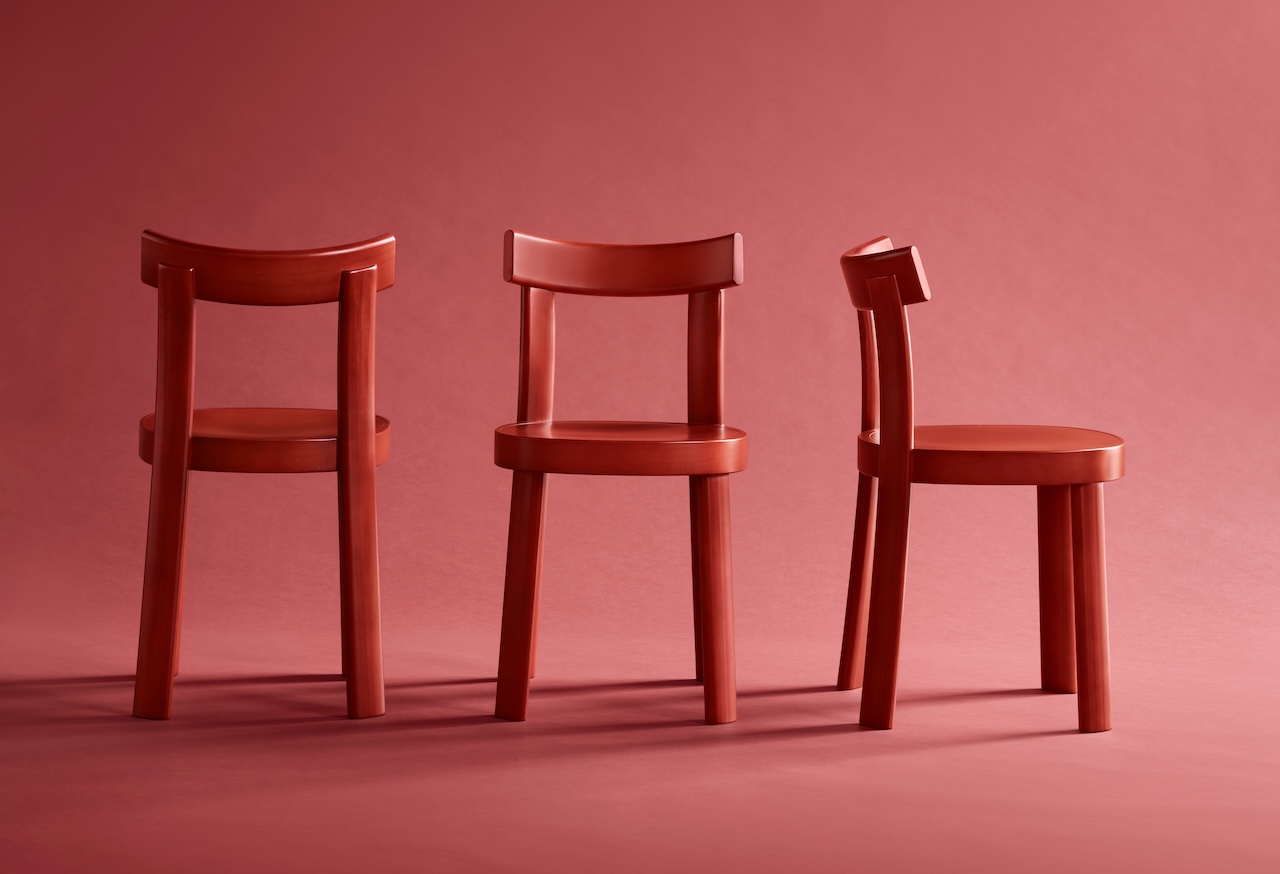 Sedia Frankfurter di Bla Station