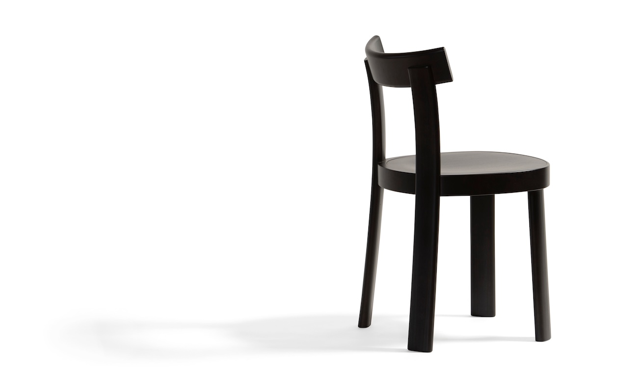 Sedia Frankfurter di Bla Station