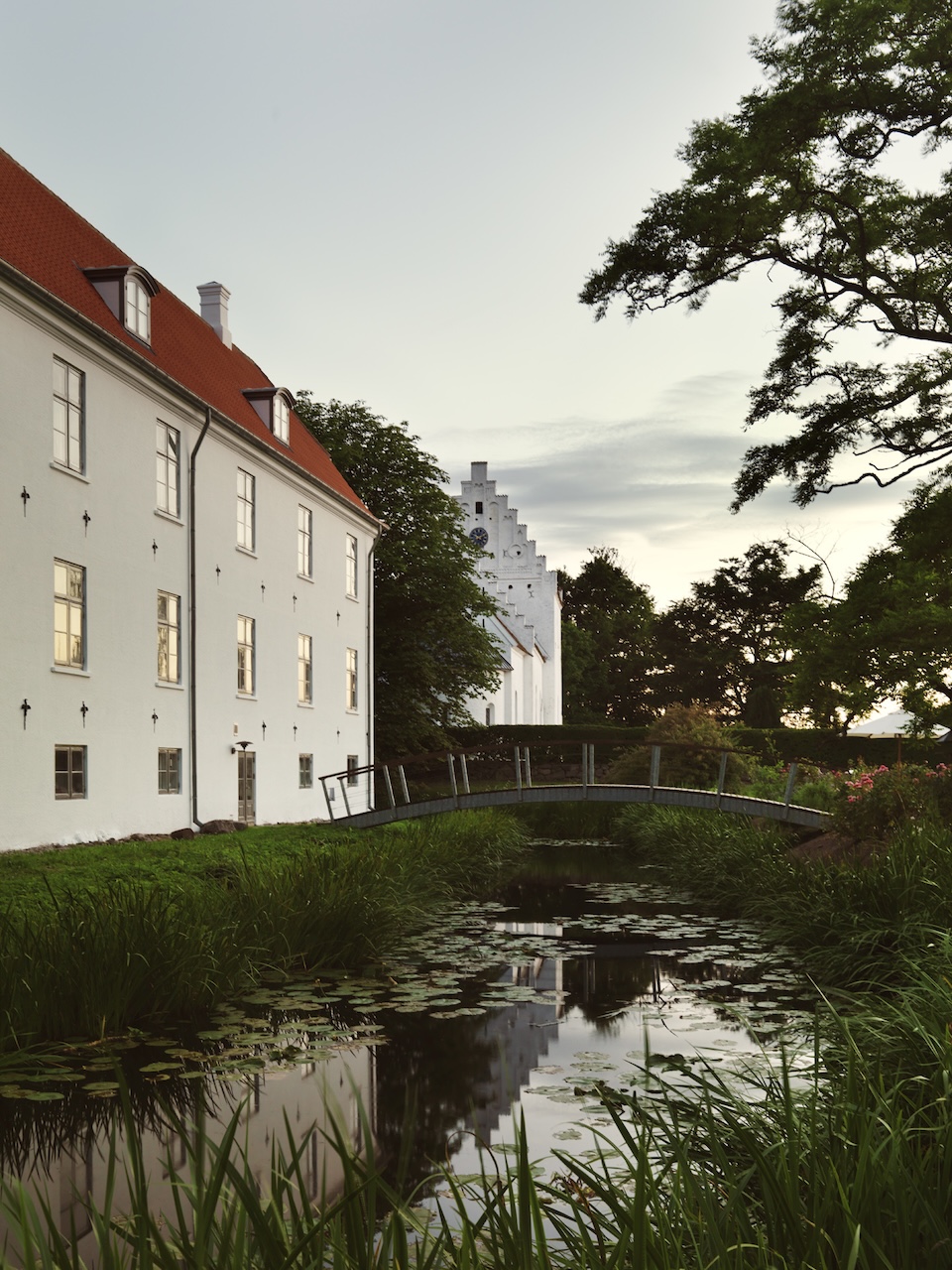 Hellerup Manor, la casa-museo che custodisce le icone del design scandinavo