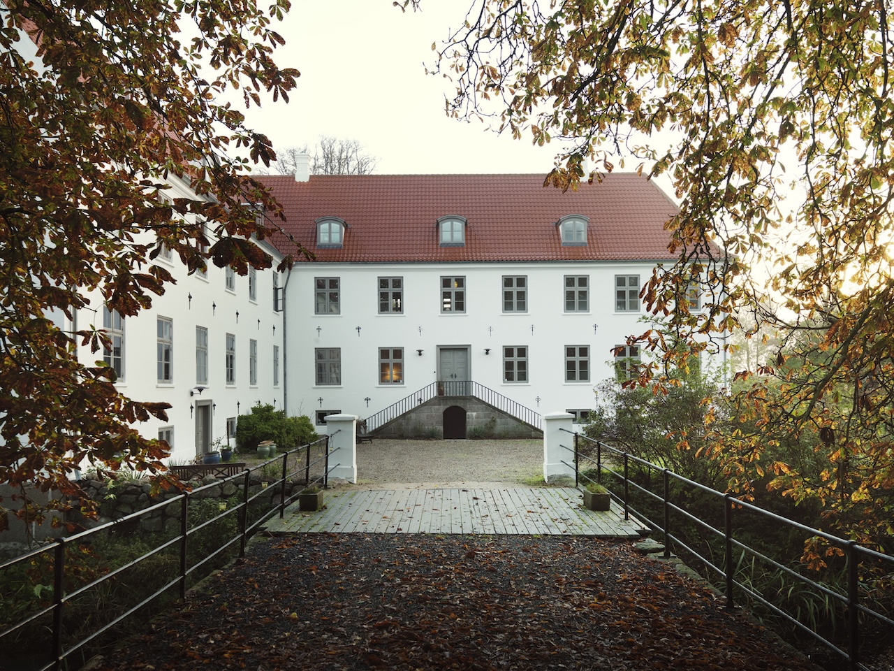Hellerup Manor, la casa-museo che custodisce le icone del design scandinavo