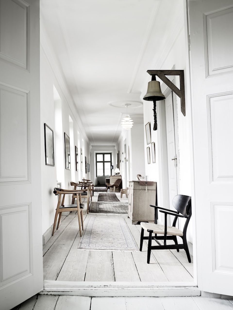 Hellerup Manor, la casa-museo che custodisce le icone del design scandinavo